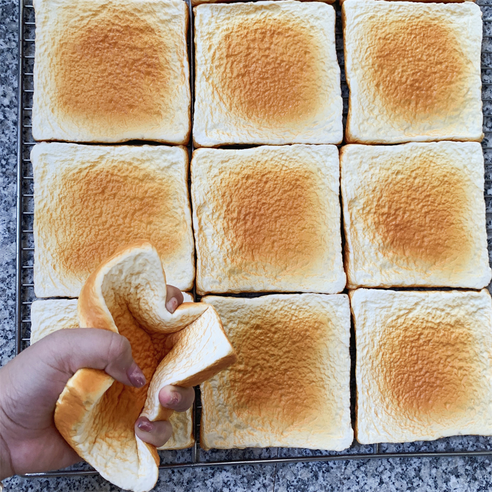 PU Simulated Cooking Toast Sli - Home Cooking Meals recension och pris